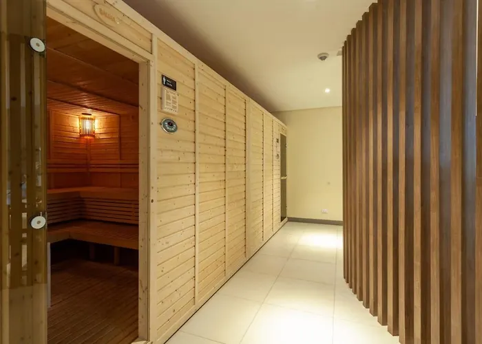 Tree Of Life Penthouse 3br W Gym Pool Sauna Holiday home